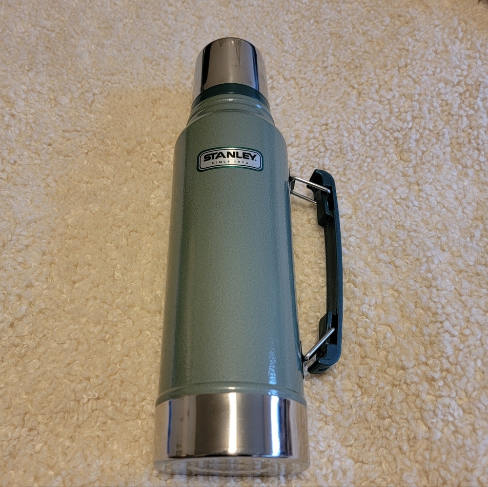 Stanley Classic Green Thermos
